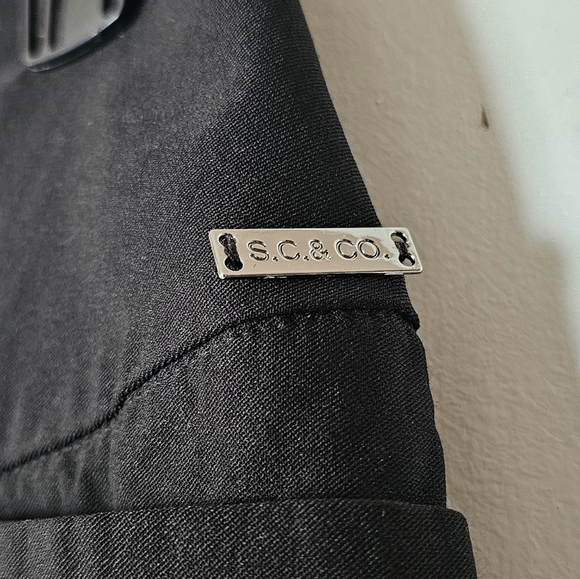 S.C.&CO Black stretchy skort with pockets Size S - Picture 2 of 6